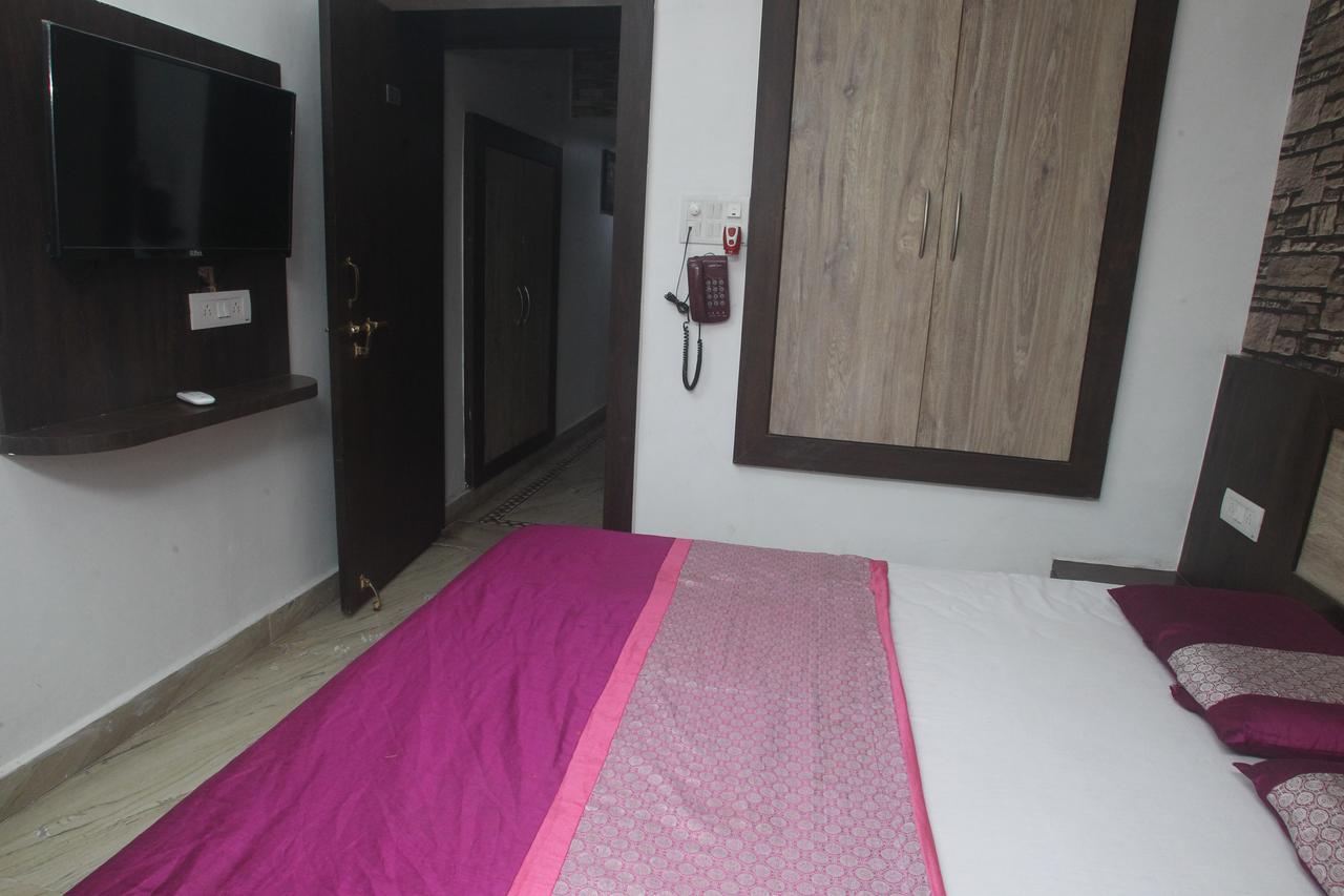 Alakhnanda Guest House Varanasi Exterior foto