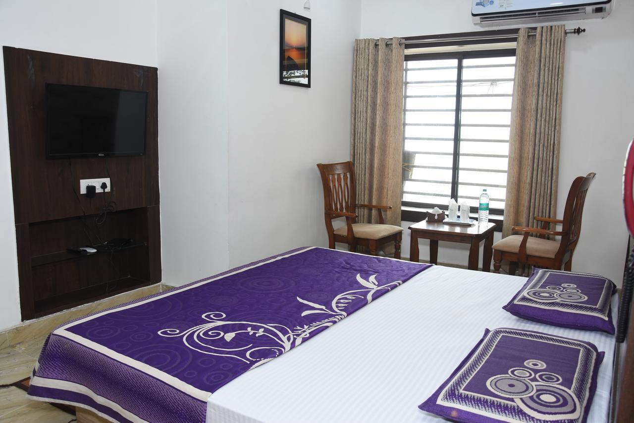 Alakhnanda Guest House Varanasi Exterior foto
