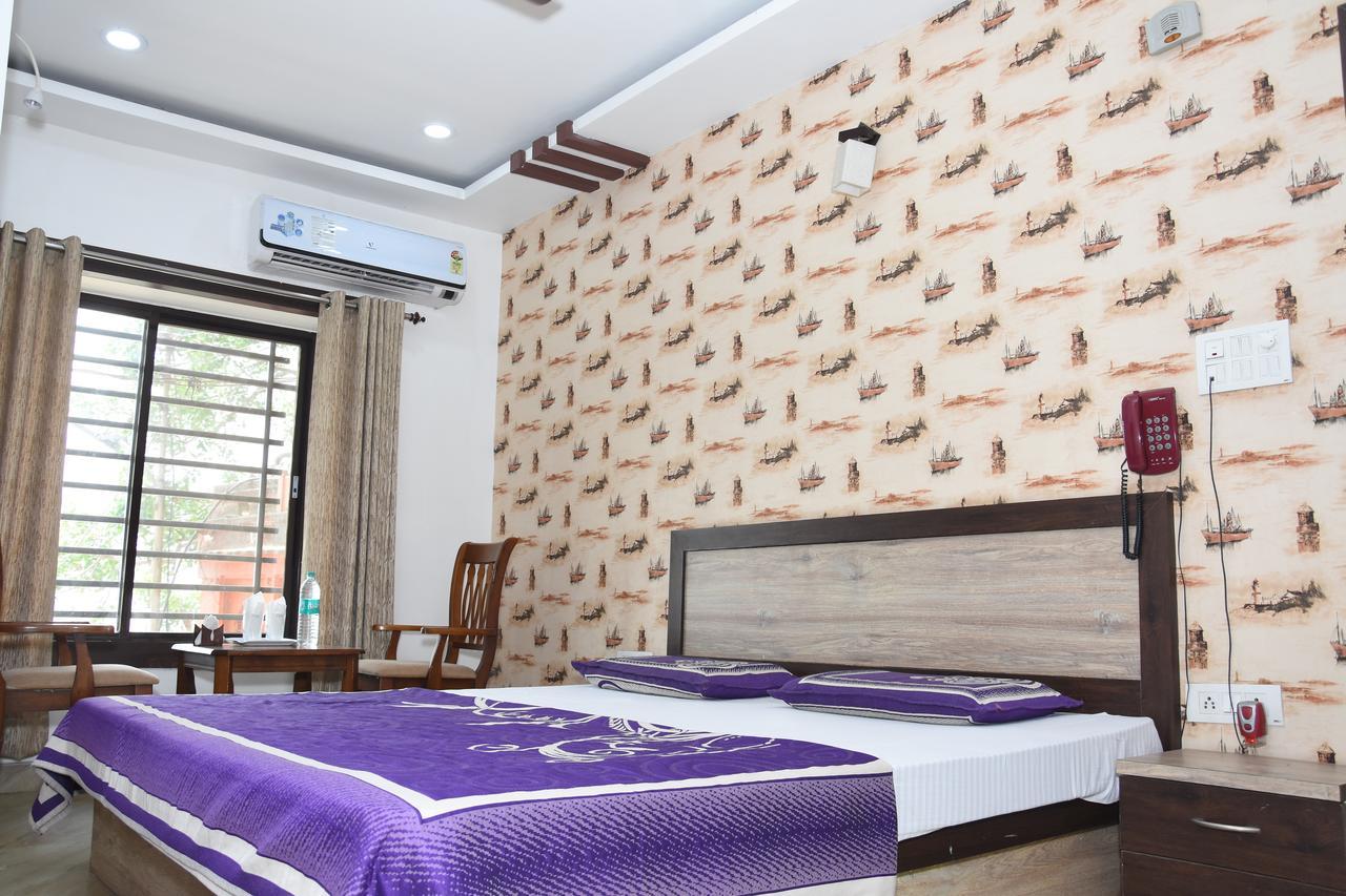 Alakhnanda Guest House Varanasi Exterior foto